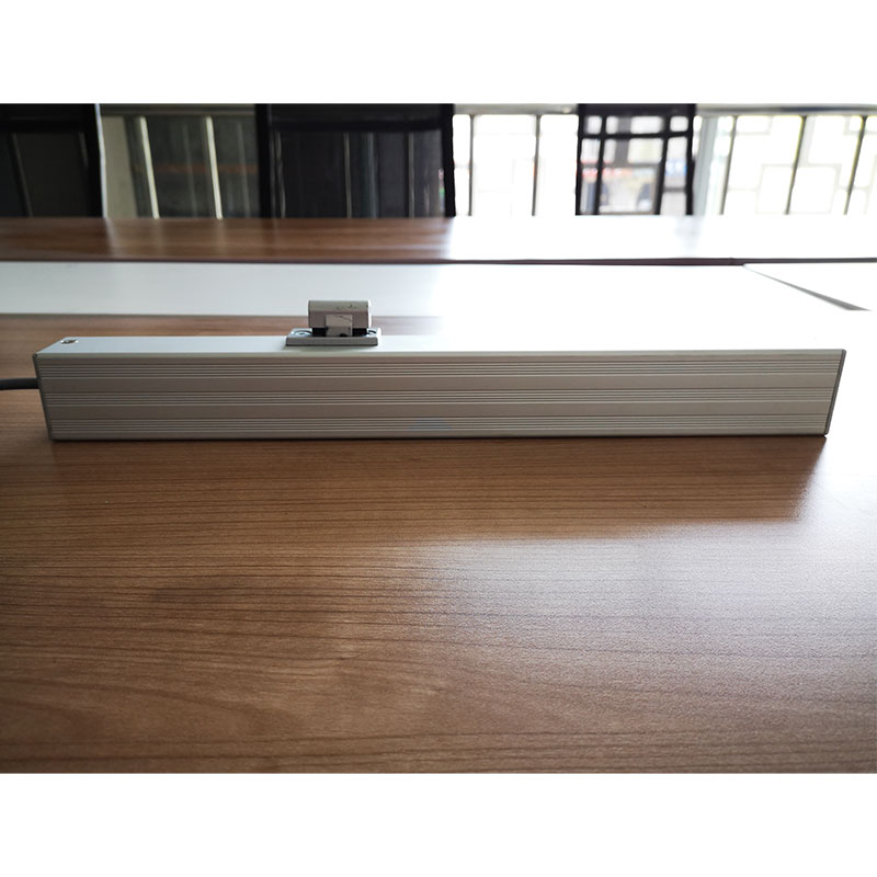 Small chain actuator