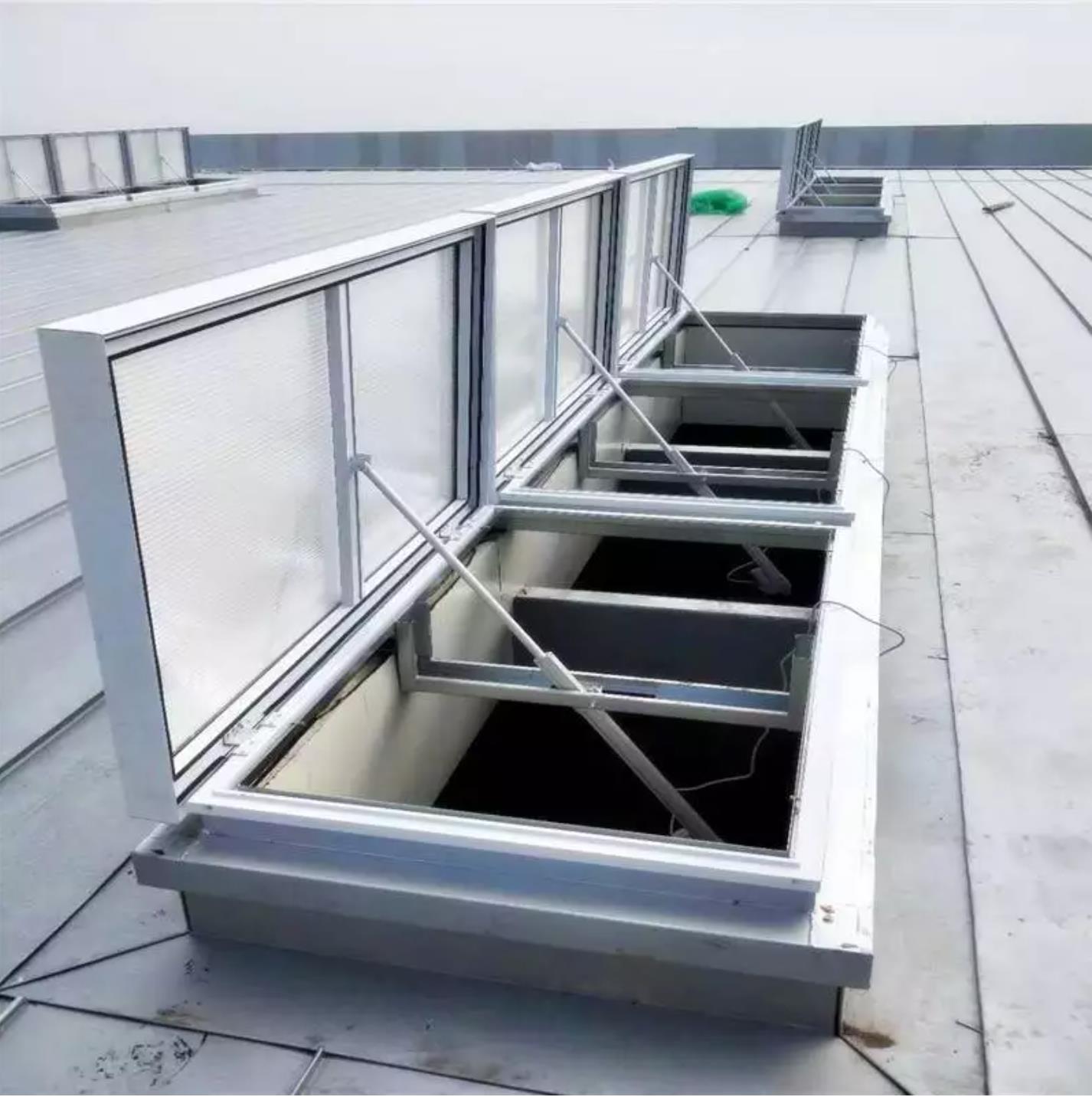 Building smoke prevention and exhaust systems